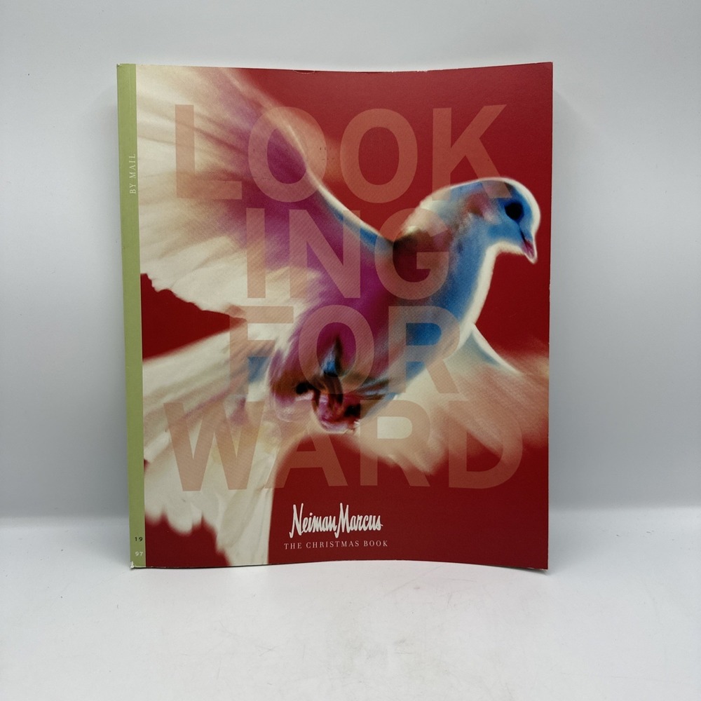 Neiman Marcus The Christmas Book 1997‎ Illustrated Paperback Catalog